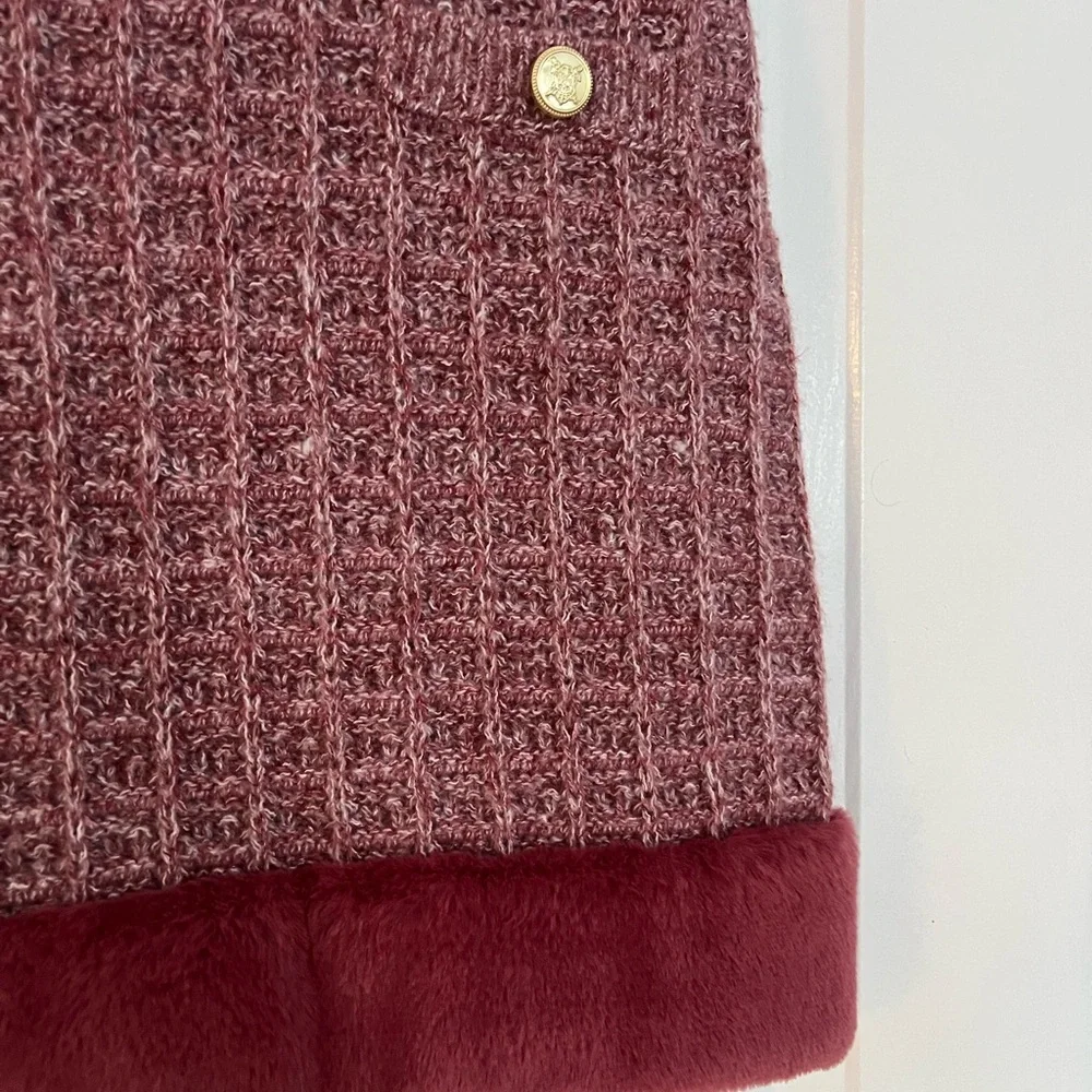 Zara Sleeveless Maroon Knit Dress with Faux Fur Trim - Picture 3 of 10